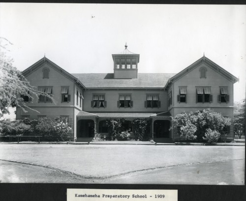 V2 16A Kamehameha Preparatory School 1909