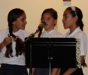 Chapel singers Kaʻena, Makamae and Carly