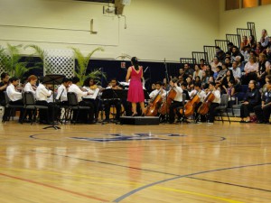 A wide shot of the entire Orchestra playing @ the Fall Showcase